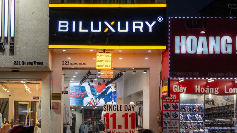 Lưu ý khi thiết kế biển shop quần áo