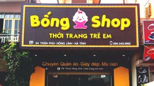 Tại sao cần làm biển shop quần áo trẻ em